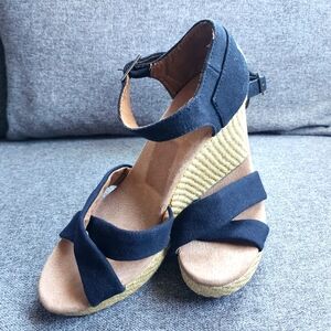 Toms Wedges s10